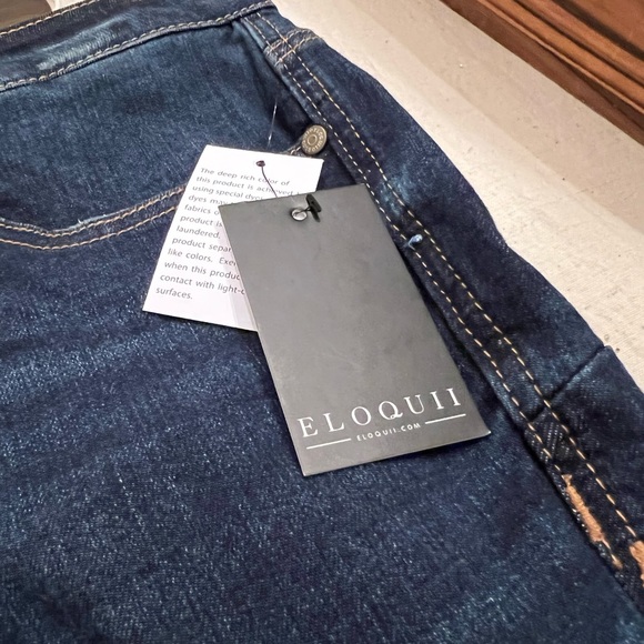 NWT Eloquii distressed skinny jeans - cropped style 18s - Picture 7 of 9